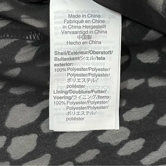 J Crew Long Sleeve Peplum Button Front Top in Printed Satin Crepe Size 2 - Picture 5 of 12